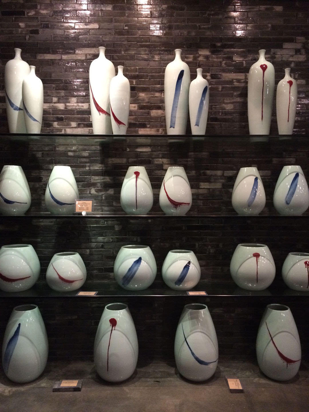 現(xiàn)代設計加上景德鎮(zhèn)的工藝,瓷器品牌 spin 卻贏得了外國客戶的心