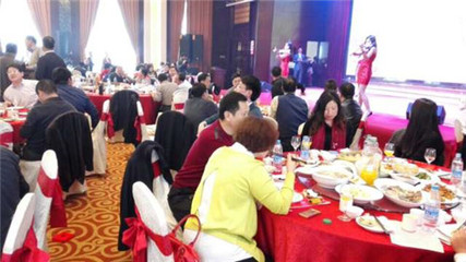 北京婚禮慶典演出公司——找飛月，開啟您獨一無二的慶典盛宴